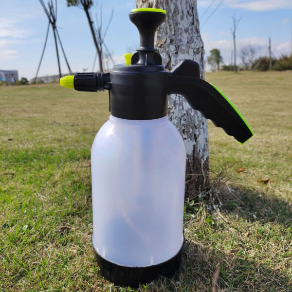 2l Small Pump Pressure Garden Plastic Water Bottle Car Wash Foam Sprayer